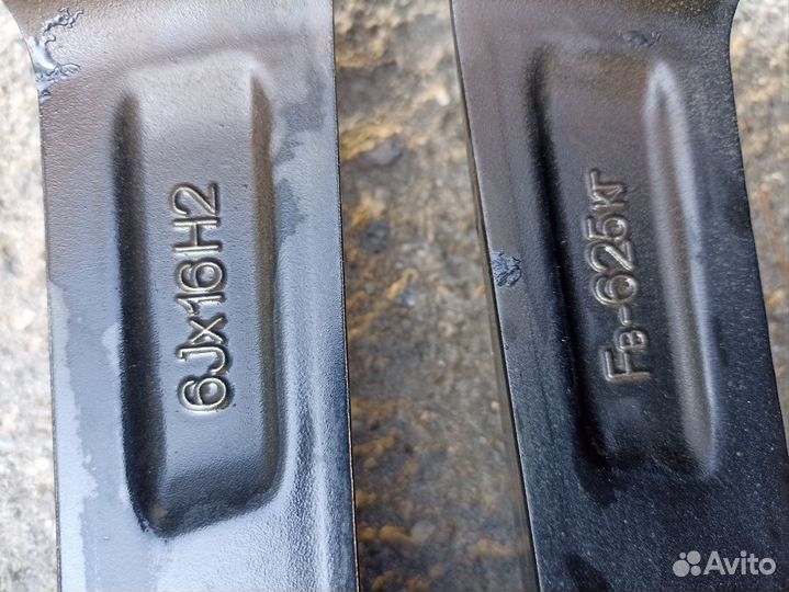 Диски литые r16