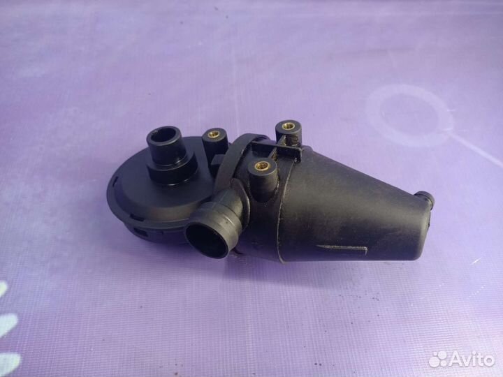 Клапан вентиляции картерных газов Bmw E39. M52