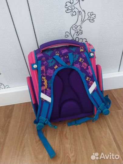 Школьный рюкзак для девочки