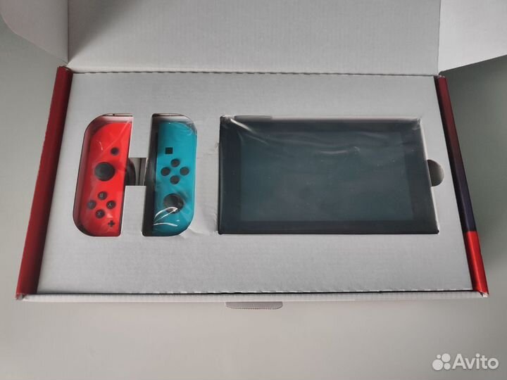 Игровая консоль Nintendo Switch 32 гб (новая)