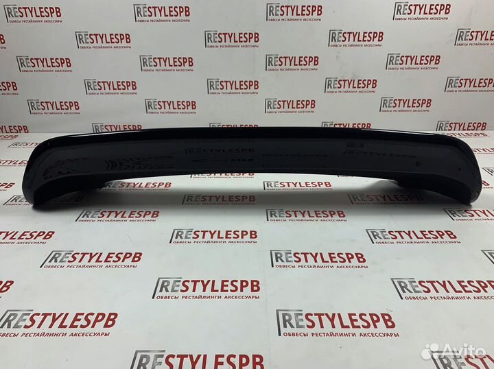 Спойлер на крышу Toyota Land Cruiser 200 Черный