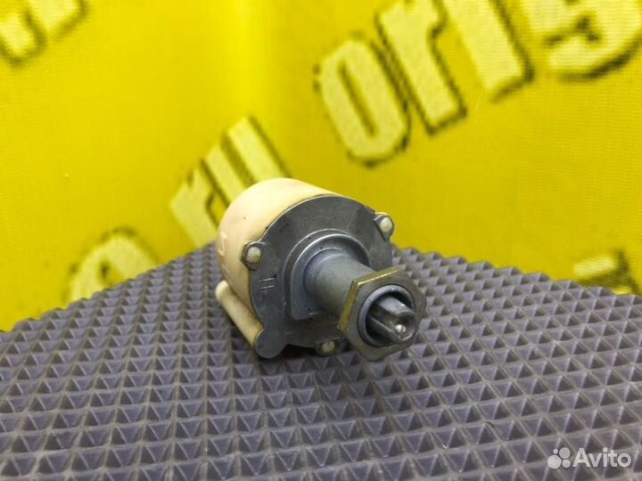 Переключатель печки Mercedes-Benz W124 M102.985