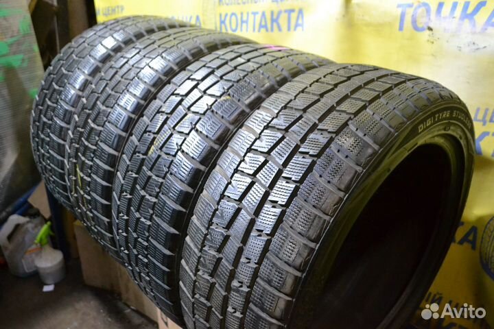 Dunlop Winter Maxx WM01 215/45 R17