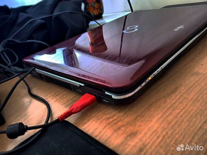 Ноутбук Fujitsu Lifebook AH531