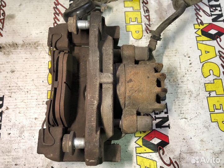 Суппорт передний левый Citroen C5 2 поколение (200