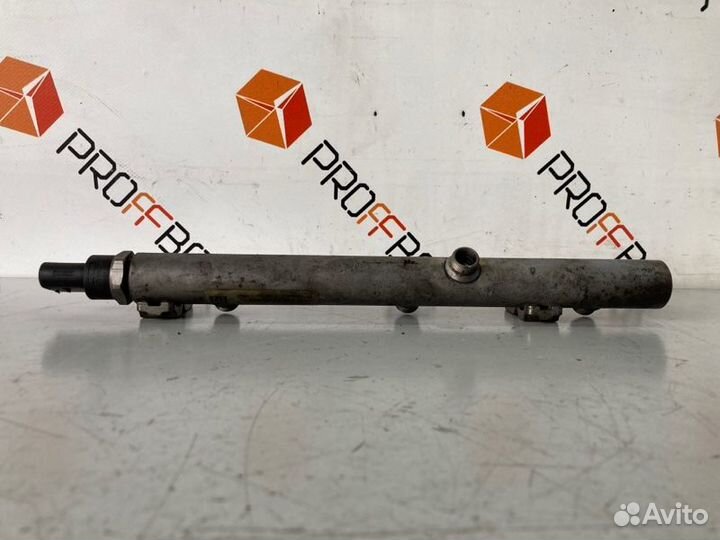 Топливная рампа правая Mercedes R-Class W251 OM642