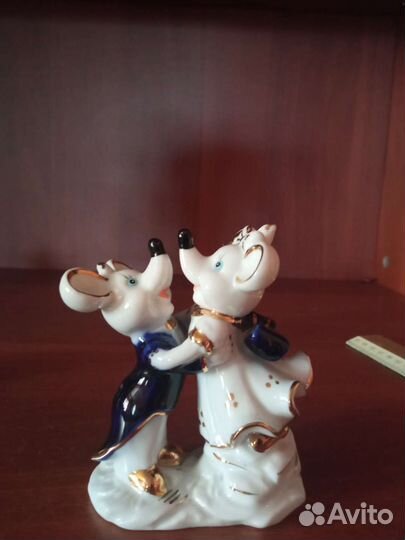 Фарфоровые статуэтки
