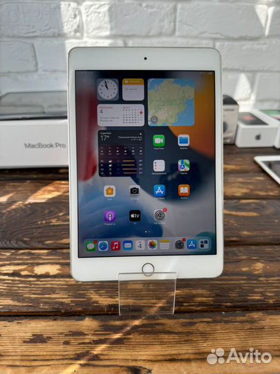 Планшет Apple iPad Mini 4 128gb Wi-Fi серебр.LL/A