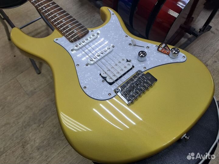 Электрогитара стратокастер Cort G250 Gold