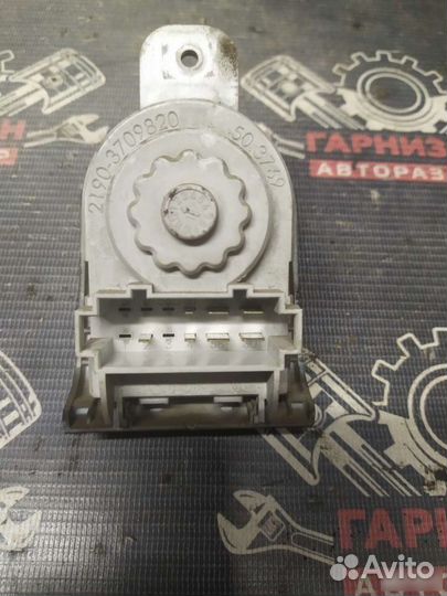 Блок управления светом ваз 2190 Гранта