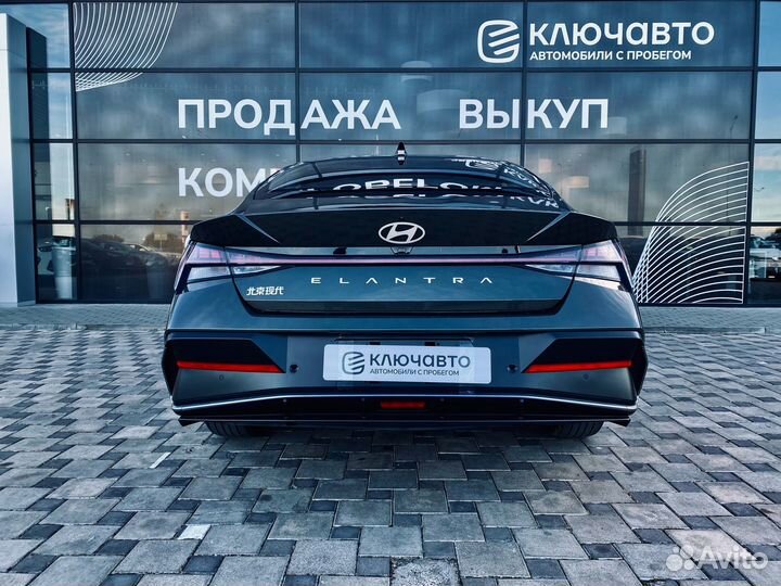 Hyundai Elantra 1.5 CVT, 2024, 200 км