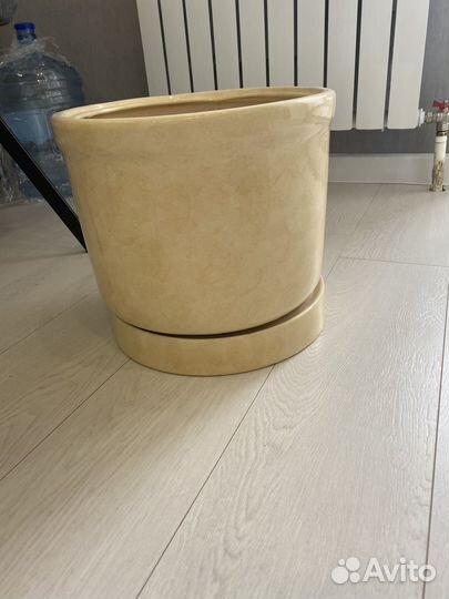 Цветочный керамический горшок