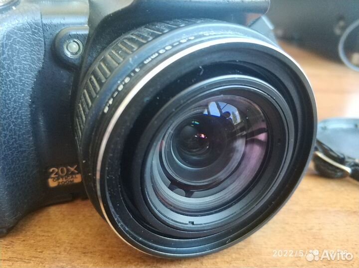 Цифровой фотоаппарат Olympus SP-565 UZ