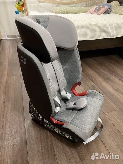 Автокресло детское Britax Romer Advansafix IV
