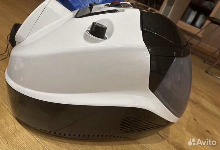 Паропылесос Kärcher SV 7