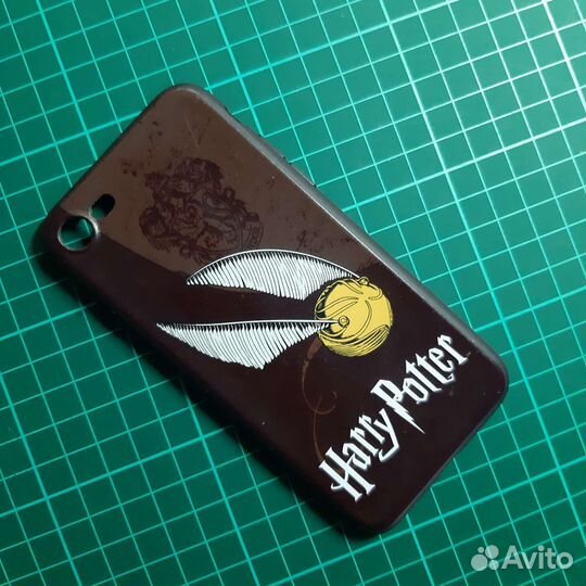 Чехлы на iPhone 7