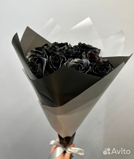 Черные розы в коробке букет доставка