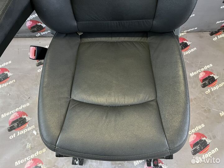 Переднее левое сиденье Mercedes w639. Япония