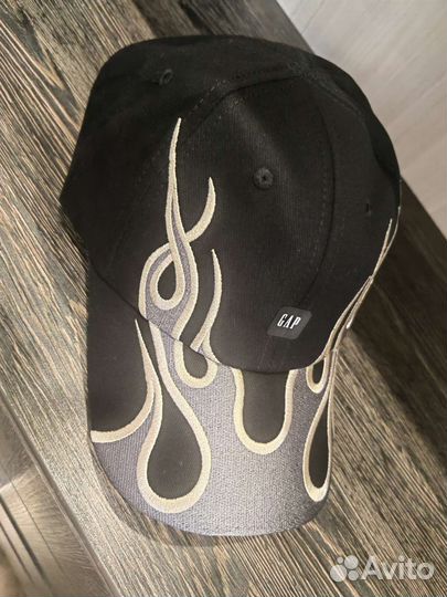 Yeezy gap кепка