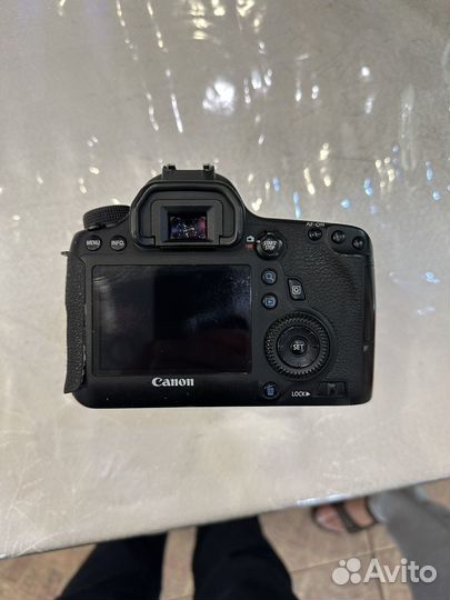 Зеркальный фотоаппарат canon 6d