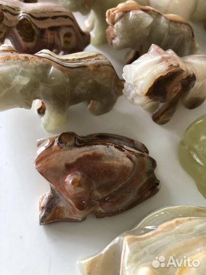 Фигурки животных оникс