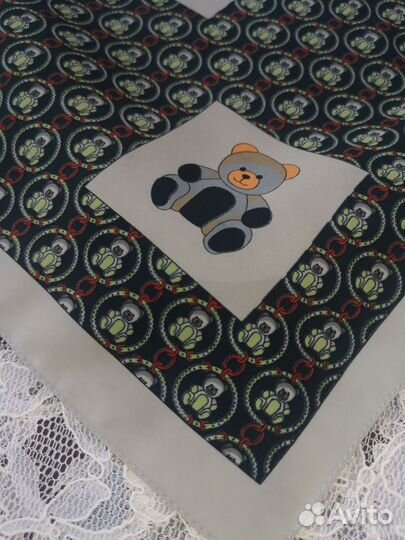 Street one платочек Три медведя