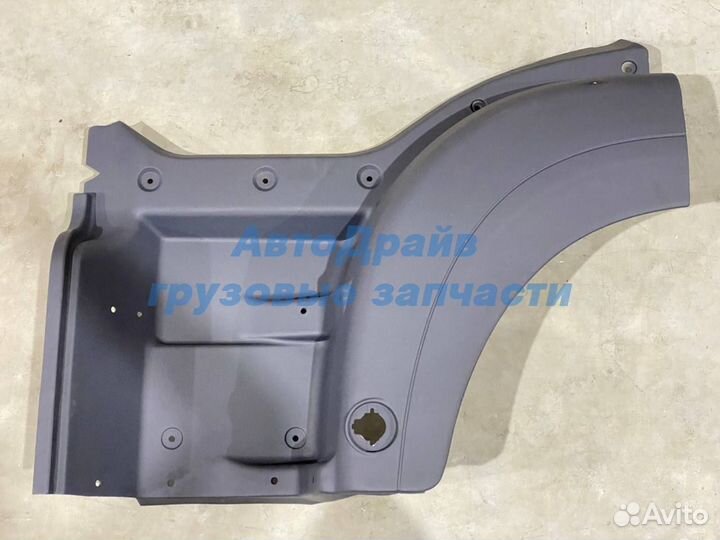 Подножка Ман Тга Тгс с крылом левая на самосвал
