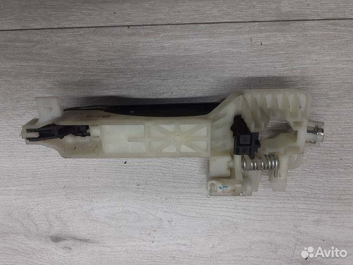 Ручка двери передней левой Hyundai Creta