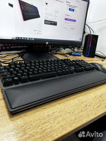 Игровая клавиатура и мышь Razer Huntsman Elite