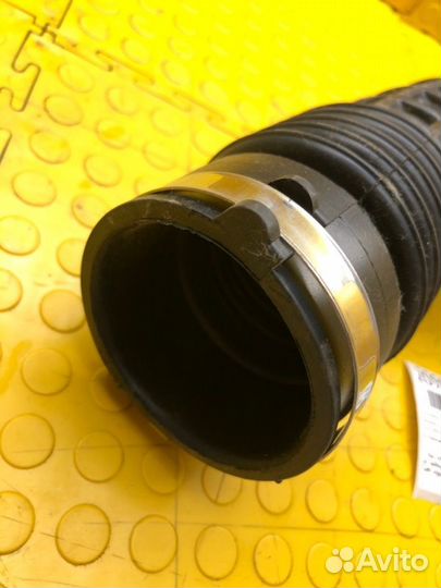 Патрубок воздушного фильтра Renault Duster HSM