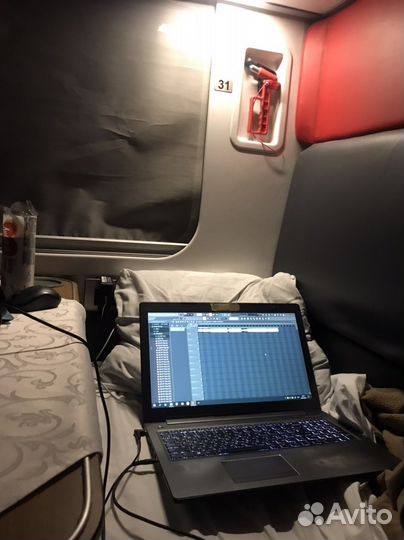 Написание песни (мелодия + текст)