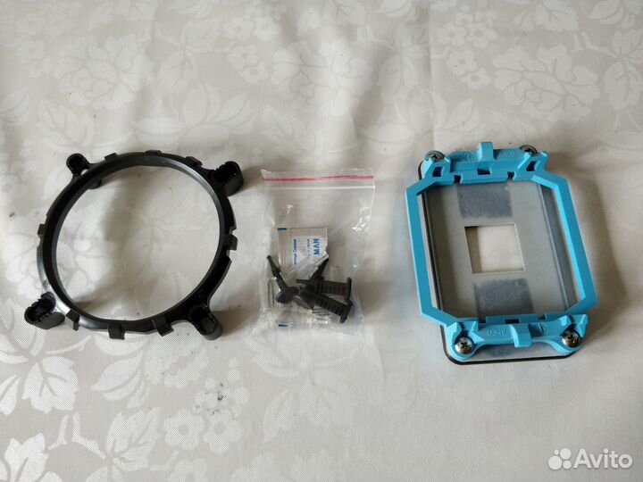 Кронштейн системы охлаждения