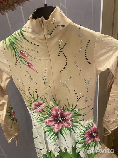 Платье для фигурного катания