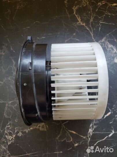 Моторчик отопителя Qashqai, X-trail