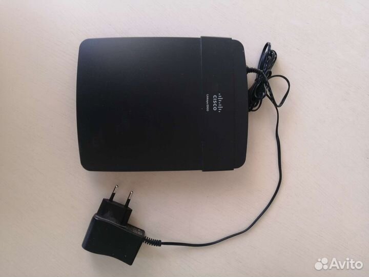 WiFi роутер Cisco Linksys E900