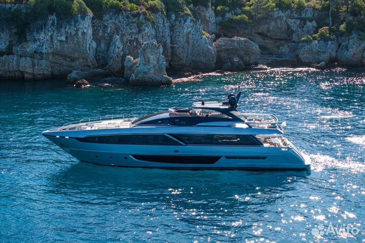 Моторная яхта Riva Corsaro 100 (019)