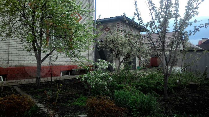 Коттедж 178 м² на участке 12,5 сот.