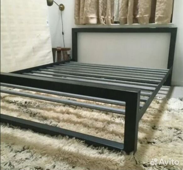 Кровать железная