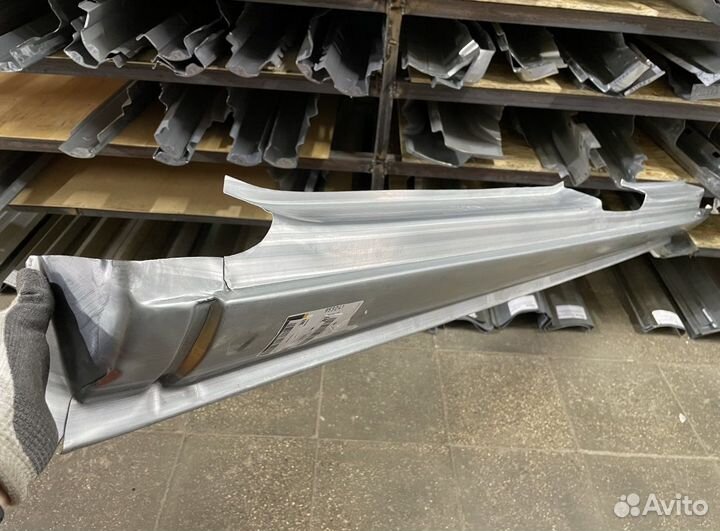 Порог левый VW Sharan, Ford Galaxy, Alhambra 1995