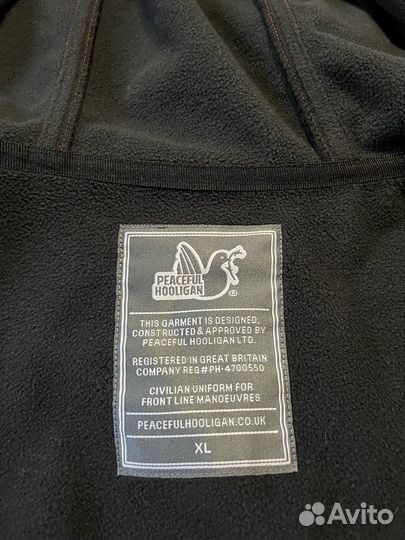 Ветровка peaceful hooligan