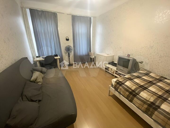 3-к. квартира, 74 м², 5/5 эт.