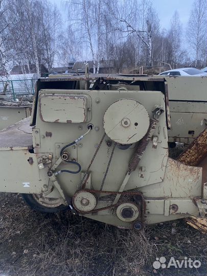 Пресс подборщик тюковый