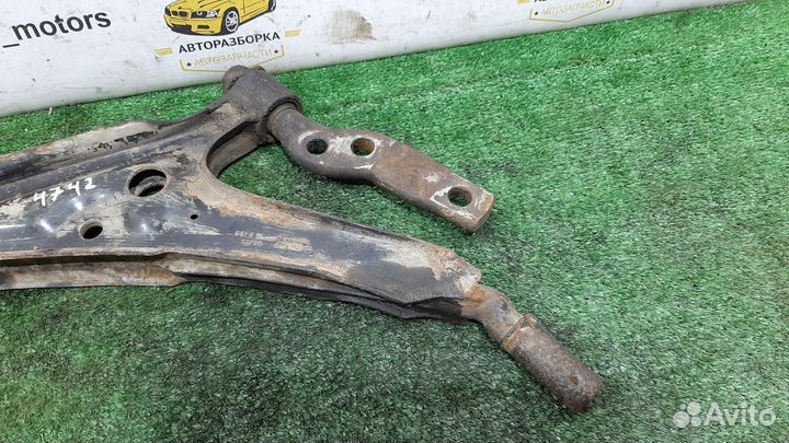 Рычаг передний нижний левый Nissan Primera P11