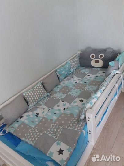 Бортики подушки в кроватку