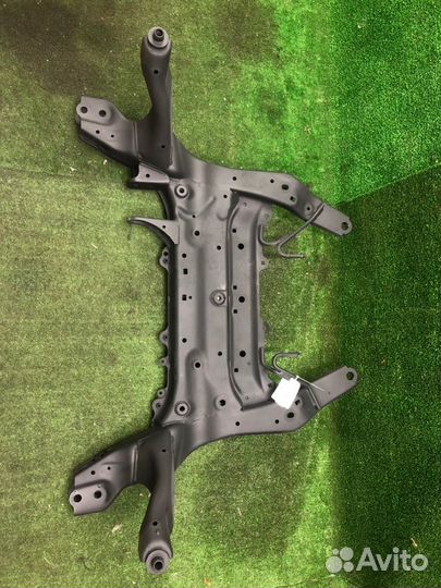 Б/У Подрамник со сгоревшего автомобиля, отчищен