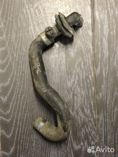 Шланг отопителя Audi A8 D3 4E1819674A