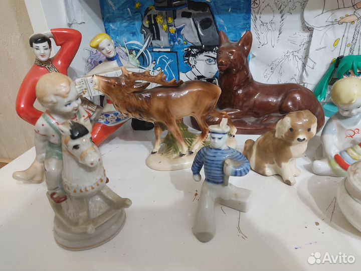 Фарфоровая статуэтка