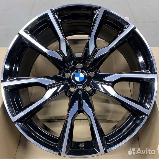 Диски 755 M-стиль на BMW бмв X5 G05 R22