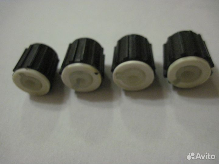 Ручки регуляторов на радиоаппаратуре