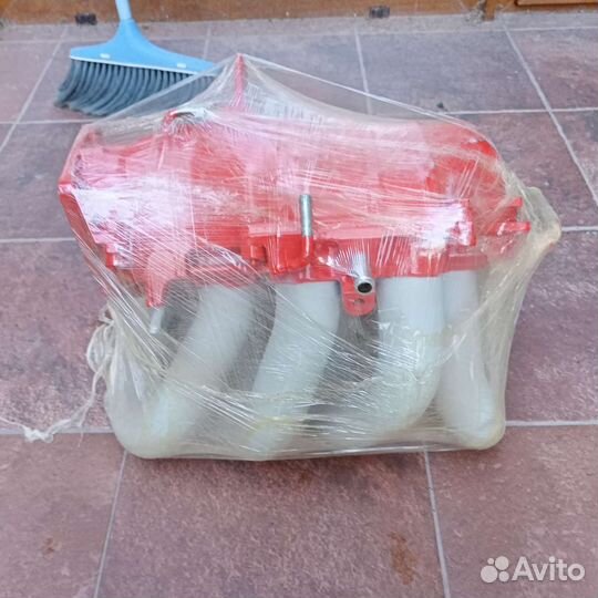 Впускной коллектор Альмера